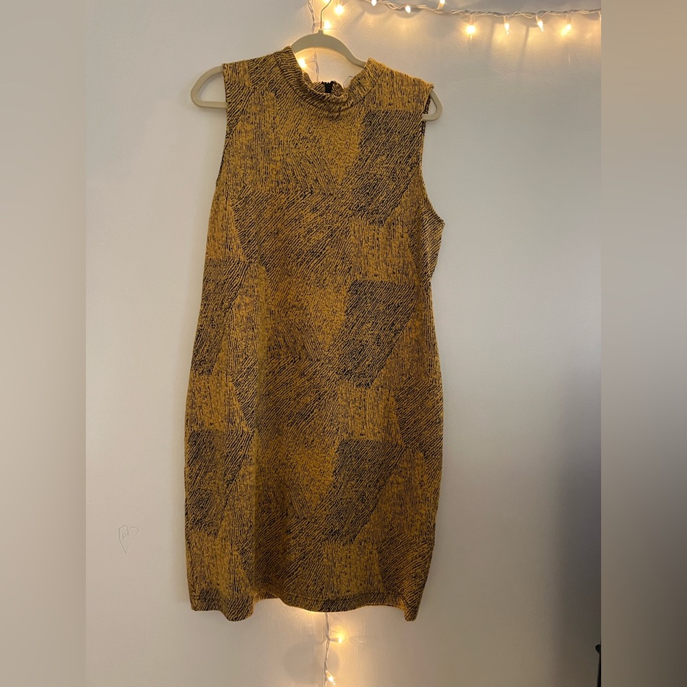 Sharagano body-con dress